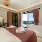 Villa With Sea View And Heated Pool Mariposa