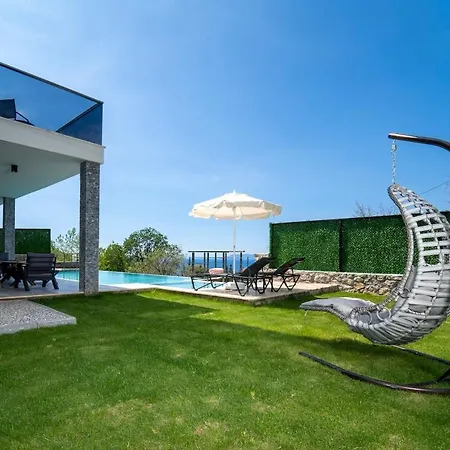 With Sea View And Heated Pool Mariposa Villa