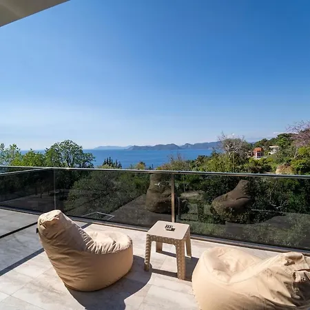 With Sea View And Heated Pool Mariposa Villa