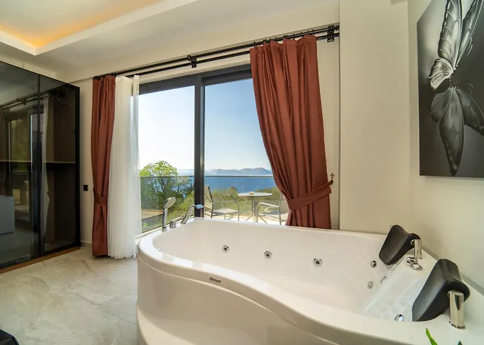 With Sea View And Heated Pool Mariposa Vila *