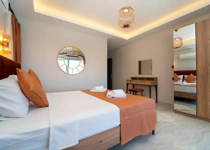 With Sea View And Heated Pool Mariposa Villa Fethiye